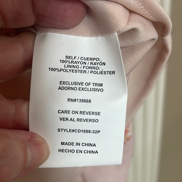 Coco Jaimeson size small dress. Very cute! Can be worn off or on shoulders. - Picture 7 of 11